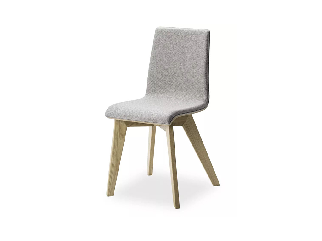 Designová čalouněná židle MIRKA s šedým sedákem a přírodními nohami